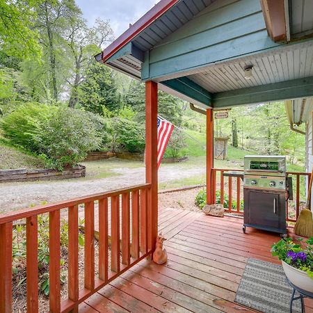 Quaint Blue Ridge Cabin Rental With On-Site Stream! Sparta Eksteriør bilde