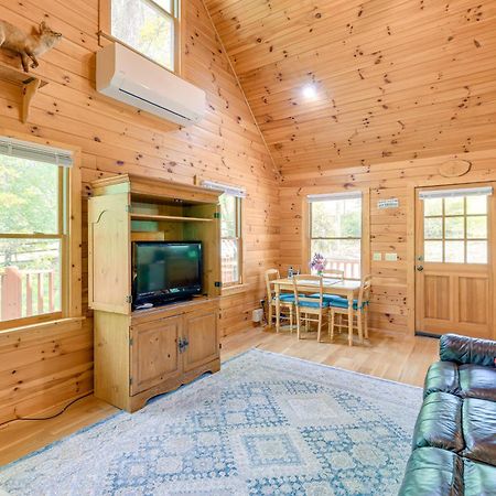 Quaint Blue Ridge Cabin Rental With On-Site Stream! Sparta Eksteriør bilde