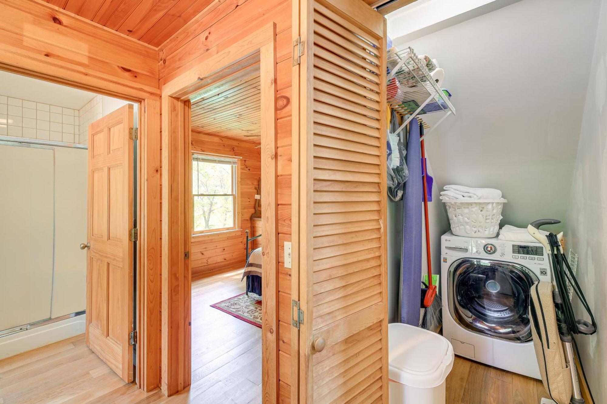 Quaint Blue Ridge Cabin Rental With On-Site Stream! Sparta Eksteriør bilde