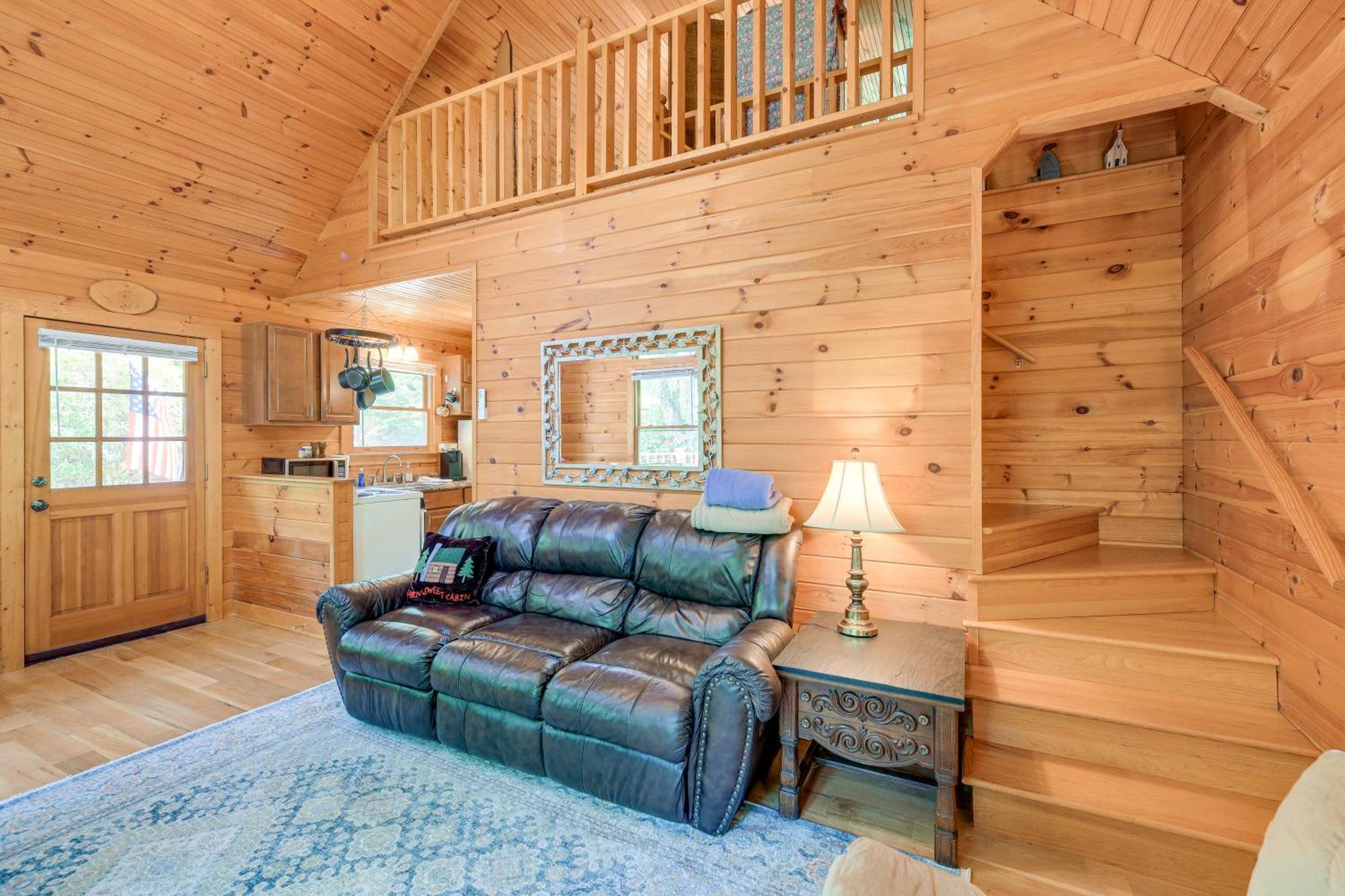 Quaint Blue Ridge Cabin Rental With On-Site Stream! Sparta Eksteriør bilde